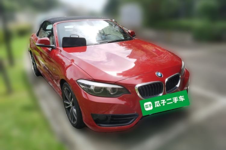 Used BMW 2 Series 2018 220i Convertible Coupe Sports Design Package Front Right 45 Deg
