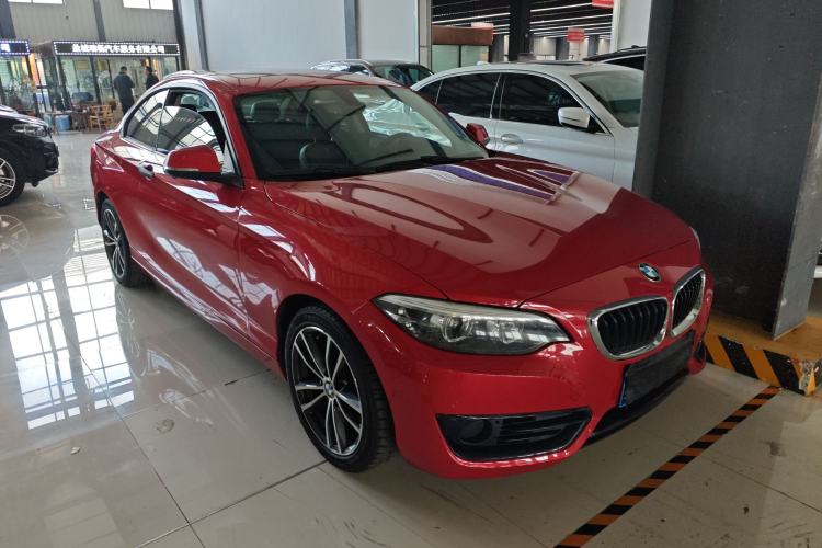 Used BMW 2 Series 2018 220i Sport Design Package Front Right 45 Deg