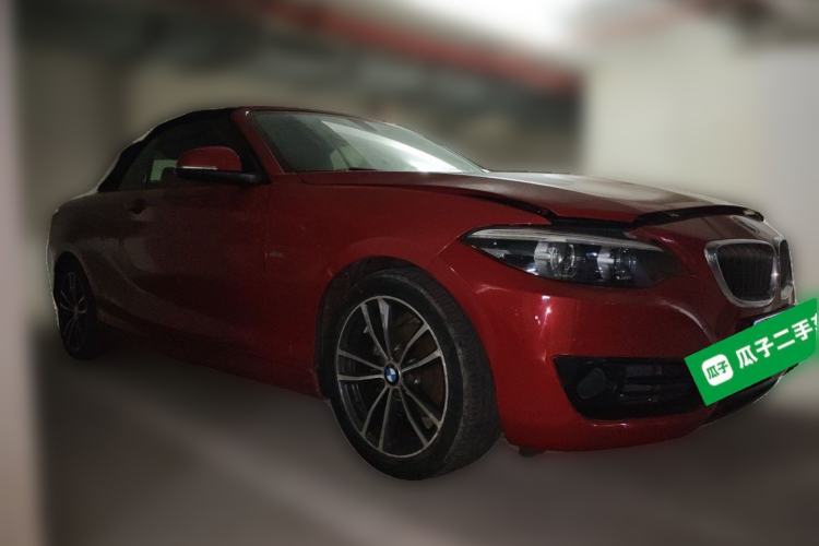 Used BMW 2 Series 2018 220i Convertible Coupe Sports Design Package Front Right 45 Deg