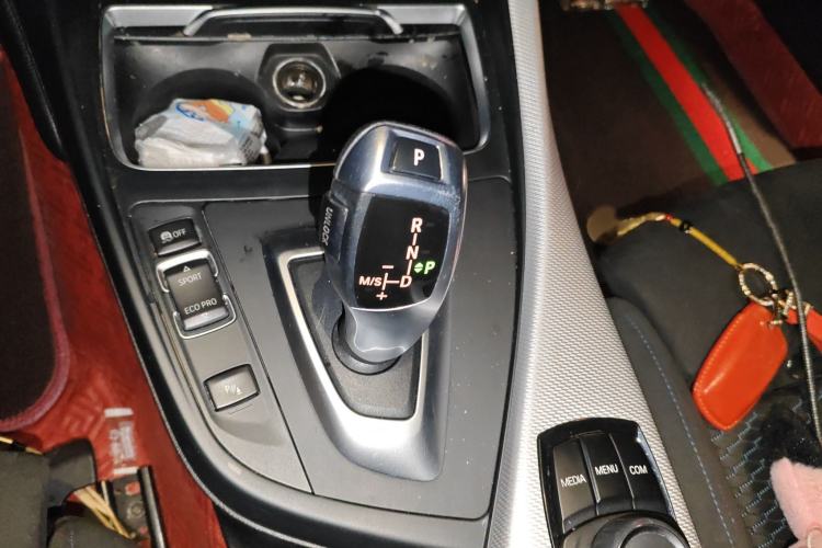 Used BMW 2 Series 2018 225i Convertible Coupe M Sport Edition Gear Lever