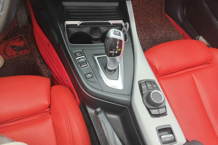 Used BMW 2 Series 2018 225i Convertible Coupe M Sport Edition Gear Lever