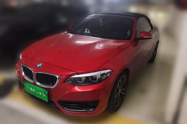 BMW 2 Series 2018 220i Convertible Coupe Sports Design Package с пробегом