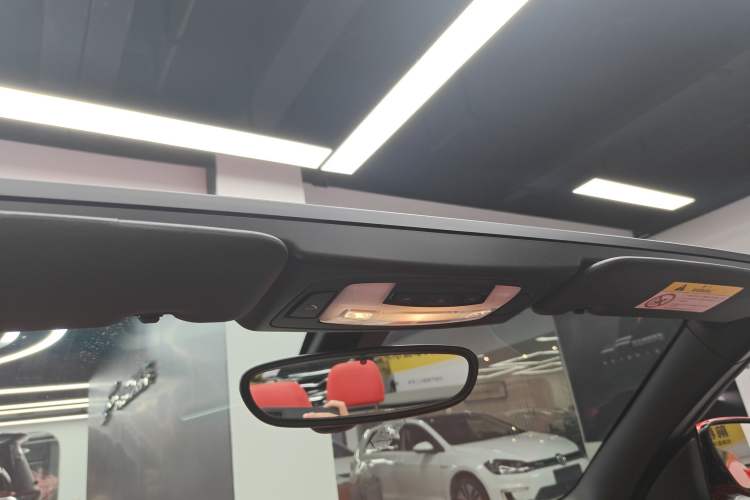 Used BMW 2 Series 2018 225i Convertible Coupe M Sport Edition Headliner