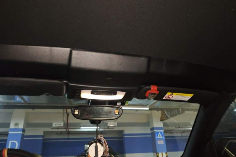 Used BMW 2 Series 2018 220i Convertible Coupe Sports Design Package Headliner