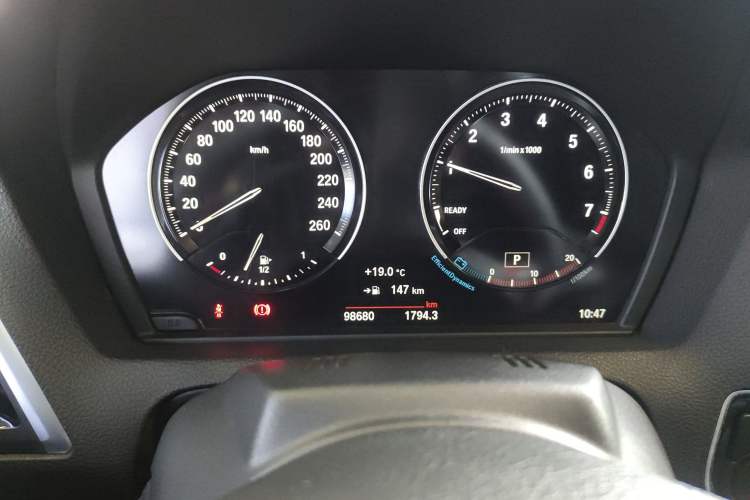 Used BMW 2 Series 2018 220i Convertible Coupe Sports Design Package Instrument Cluster
