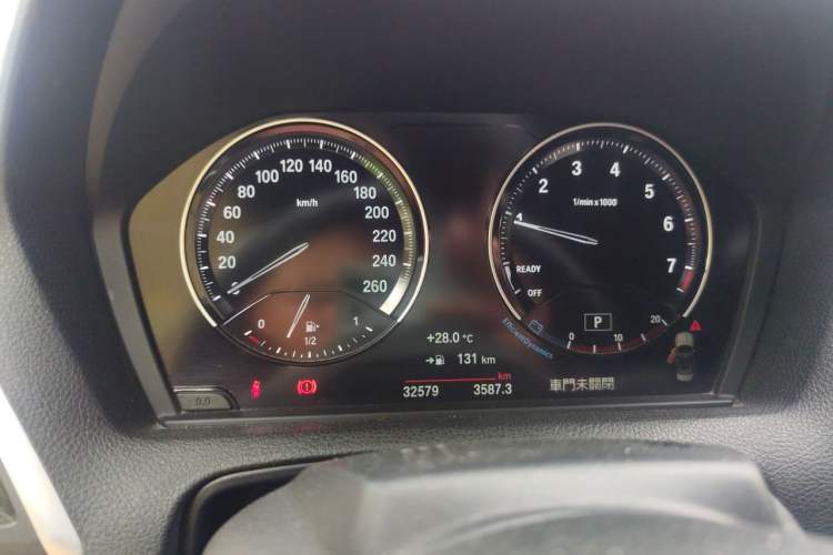 Used BMW 2 Series 2018 220i Convertible Coupe Sports Design Package Instrument Cluster