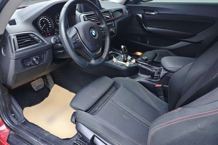 Used BMW 2 Series 2018 220i Sport Design Package Interior 2
