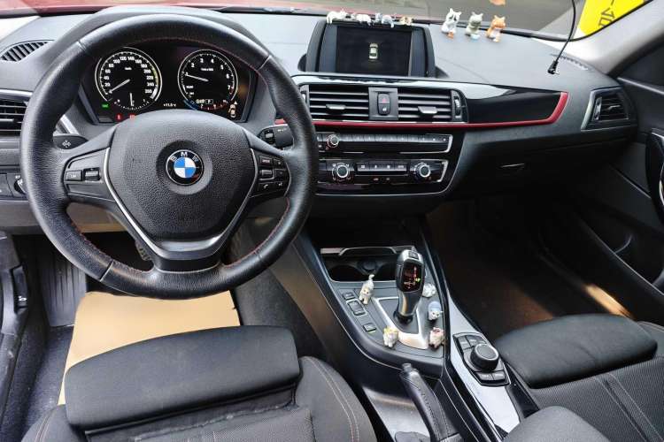 Used BMW 2 Series 2018 220i Sport Design Package Interior 3