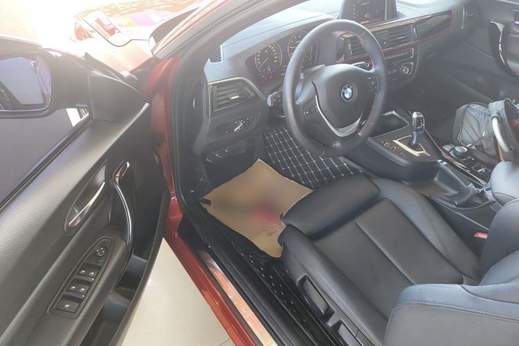 Used BMW 2 Series 2018 220i Convertible Coupe Sports Design Package Interior 3