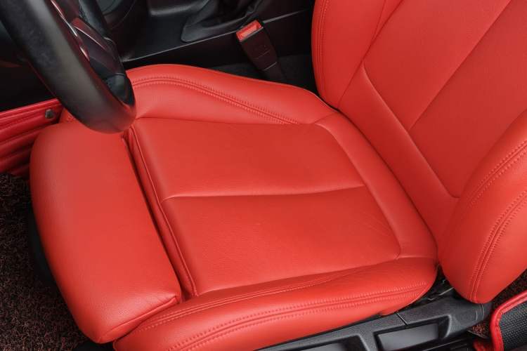 Used BMW 2 Series 2018 225i Convertible Coupe M Sport Edition Interior 3