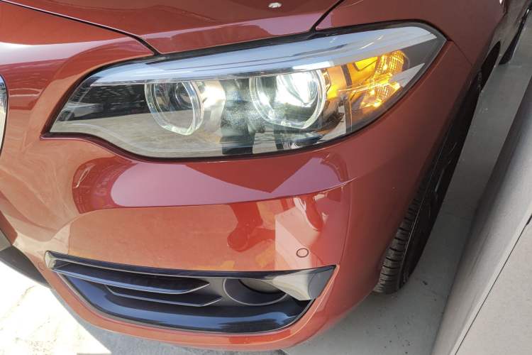 Used BMW 2 Series 2018 220i Convertible Coupe Sports Design Package Left Front Headlight