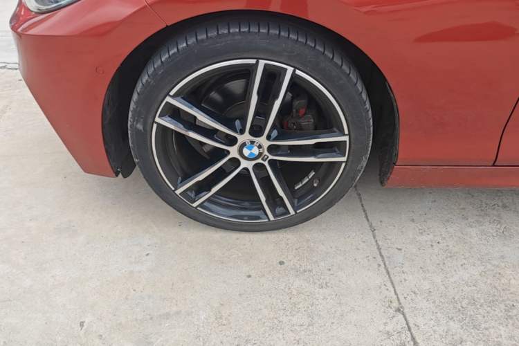Used BMW 2 Series 2018 225i Convertible Coupe Luxury Model M Sport Package Left Front Wheel Hub