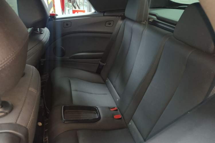Used BMW 2 Series 2018 220i Convertible Coupe Sports Design Package Left Rear Seat