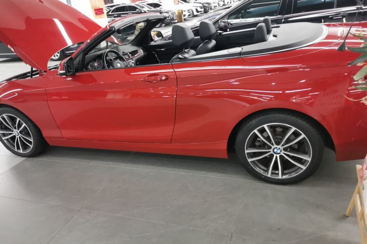 Used BMW 2 Series 2018 220i Convertible Coupe Sports Design Package Left Side