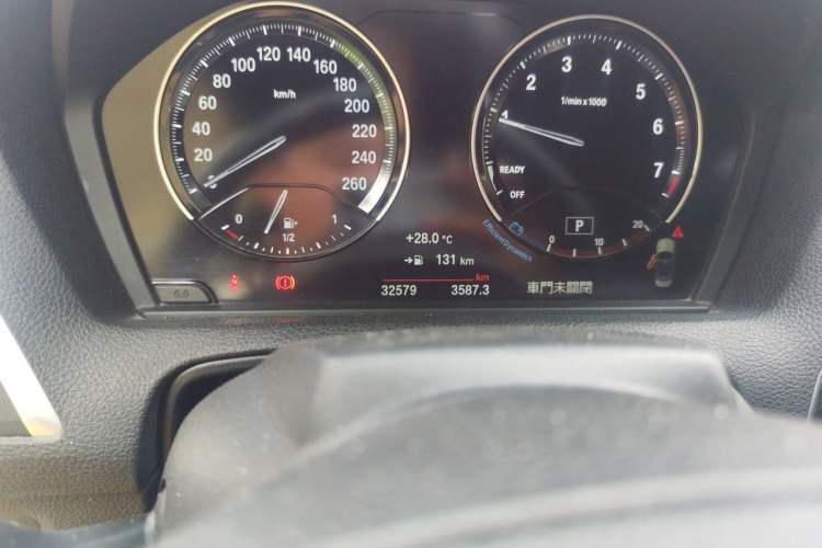 Used BMW 2 Series 2018 220i Convertible Coupe Sports Design Package Odometer Close Up