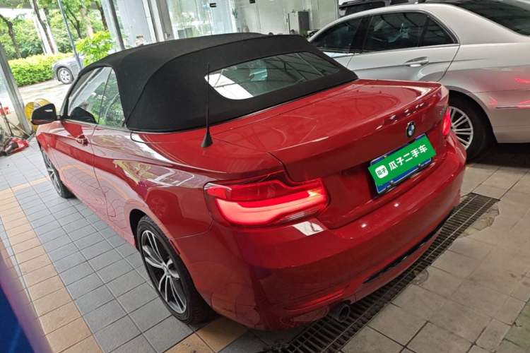 Used BMW 2 Series 2018 220i Convertible Coupe Sports Design Package Rear Left 45 Deg