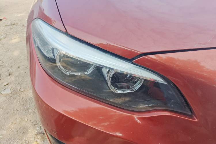 Used BMW 2 Series 2018 220i Convertible Coupe Sports Design Package Right Front Headlight