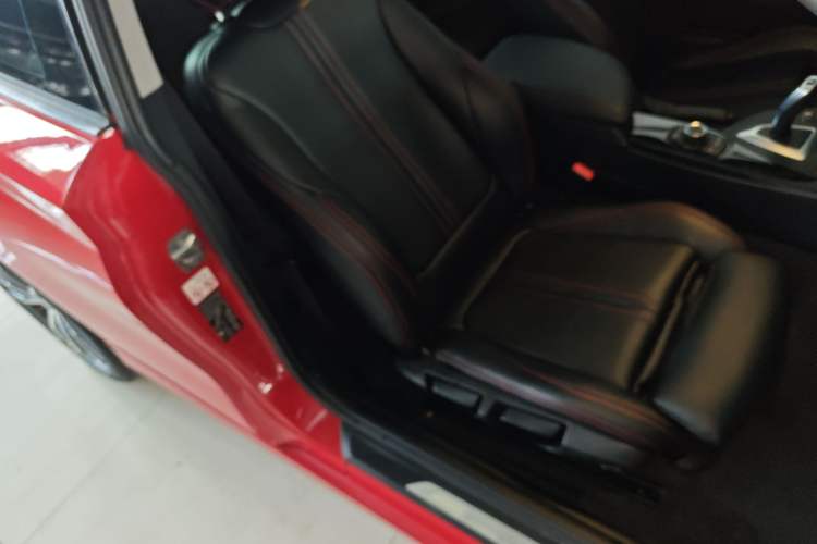 Used BMW 2 Series 2018 220i Sport Design Package Right Front Seat