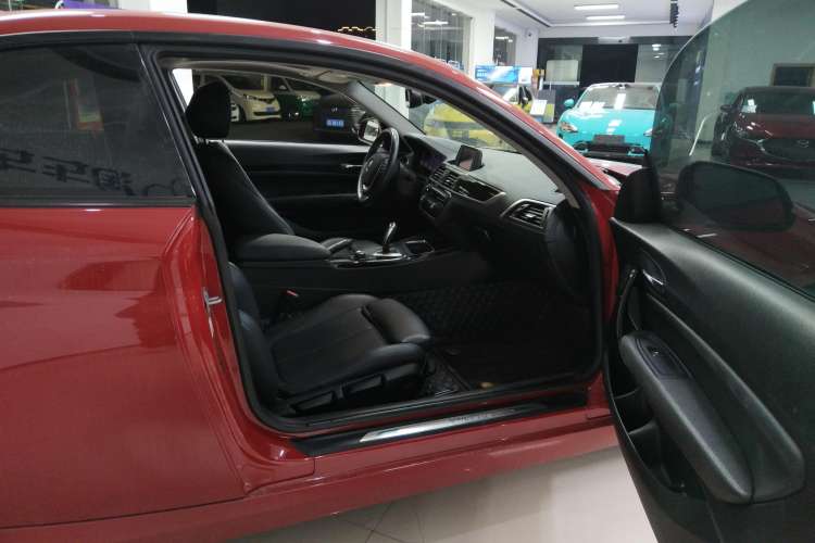 Used BMW 2 Series 2018 220i Sport Design Package Right Front Seat