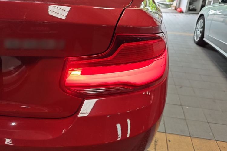 Used BMW 2 Series 2018 220i Convertible Coupe Sports Design Package Right Rear Taillight