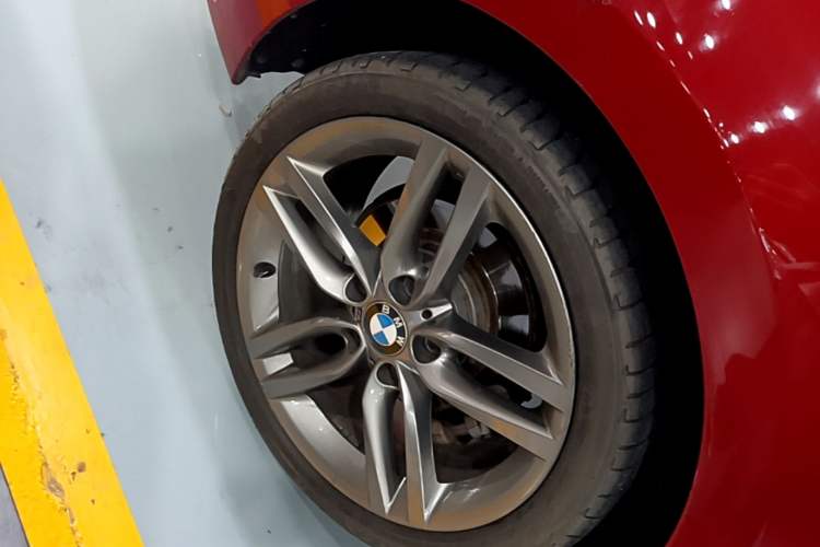 Used BMW 2 Series 2018 225i Convertible Coupe M Sport Edition Right Rear Wheel Hub