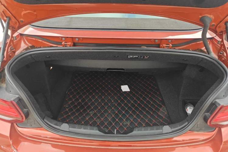 Used BMW 2 Series 2018 225i Convertible Coupe Luxury Model M Sport Package Trunk