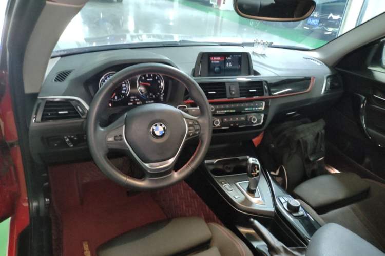 Used BMW 2 Series 2018 220i Sport Design Package Center Console