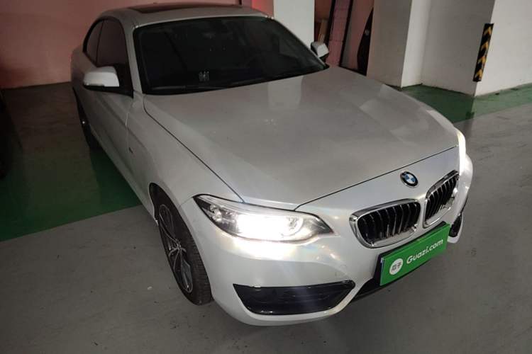 Used BMW 2 Series 2018 220i Sport Design Package Exterior 1