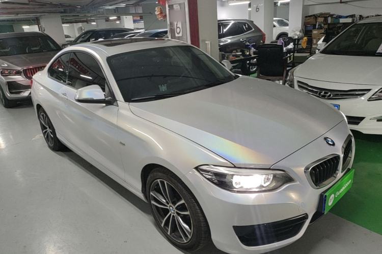 Used BMW 2 Series 2018 220i Sport Design Package Exterior 1