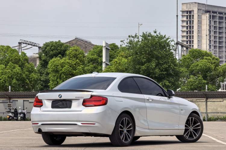 Used BMW 2 Series 2018 220i Sport Design Package Exterior 6