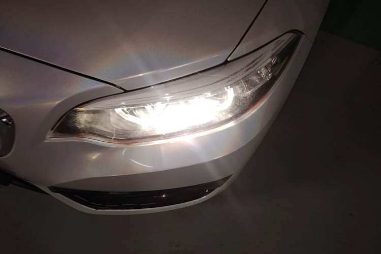 Used BMW 2 Series 2018 220i Sport Design Package Left Front Headlight