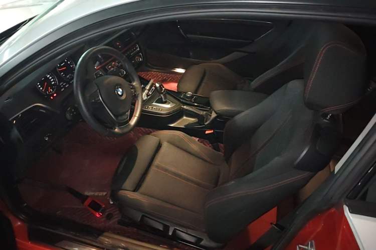 Used BMW 2 Series 2018 220i Sport Design Package Left Front Seat