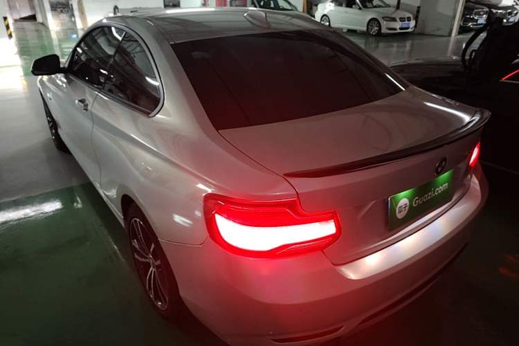 Used BMW 2 Series 2018 220i Sport Design Package Rear Left 45 Deg