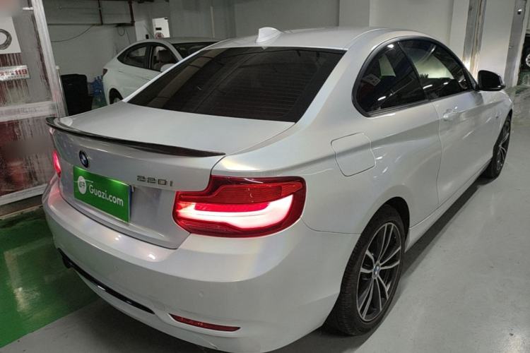 Used BMW 2 Series 2018 220i Sport Design Package Rear Right 45 Deg