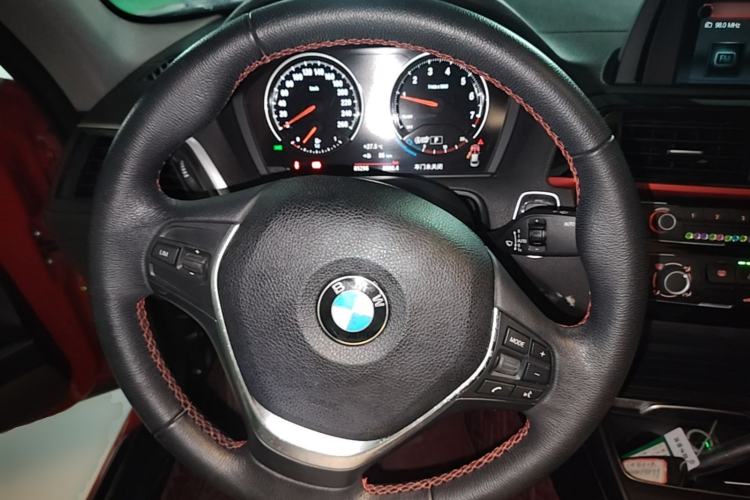 Used BMW 2 Series 2018 220i Sport Design Package Steering Wheel