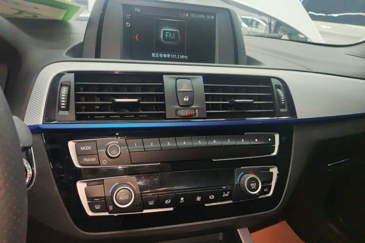 Used BMW 2 Series 2018 225i Convertible Coupe M Sport Edition Audio And AC Panel