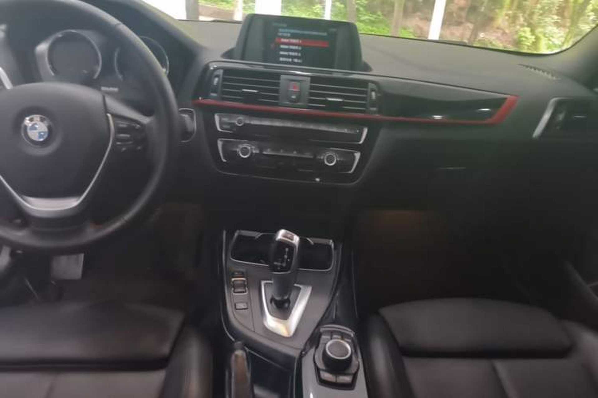 Used BMW 2 Series 2018 220i Convertible Coupe Sports Design Package Audio And AC Panel