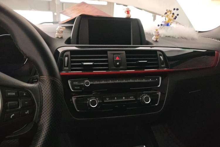 Used BMW 2 Series 2018 220i Convertible Coupe Sports Design Package Audio And AC Panel