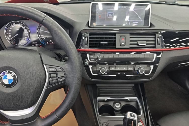 Used BMW 2 Series 2018 220i Convertible Coupe Sports Design Package Center Console