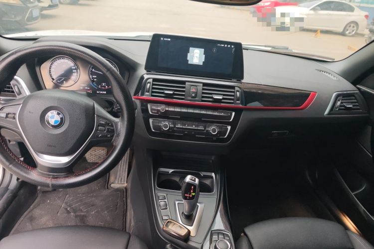 Used BMW 2 Series 2018 220i Convertible Coupe Sports Design Package Center Console