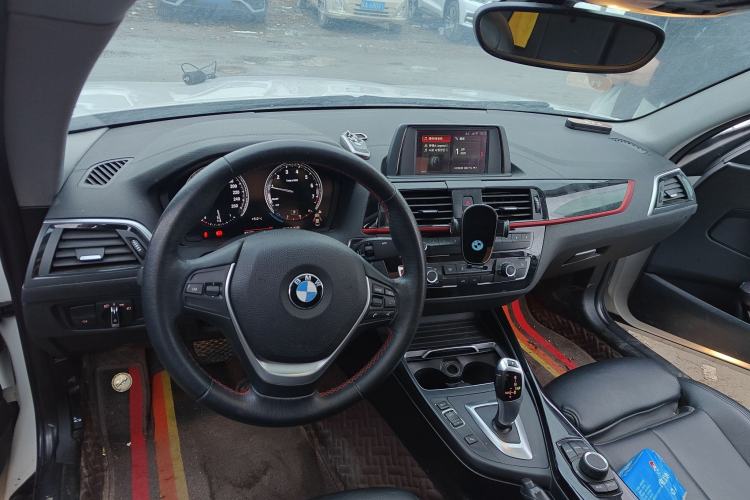 Used BMW 2 Series 2018 220i Sport Design Package Center Console