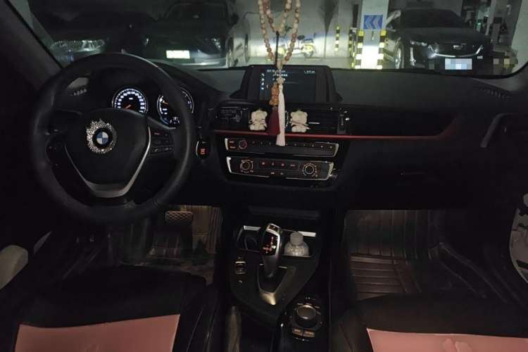 Used BMW 2 Series 2018 220i Sport Design Package Center Console