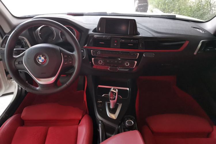Used BMW 2 Series 2018 220i Sport Design Package Center Console