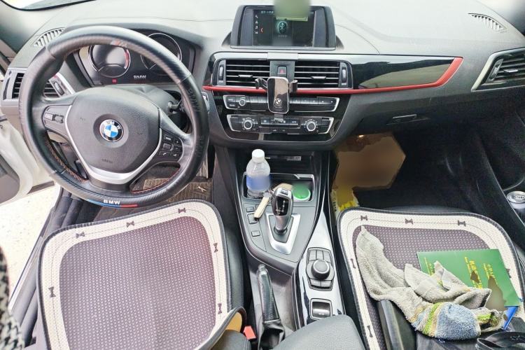 Used BMW 2 Series 2018 220i Convertible Coupe Sports Design Package Center Console