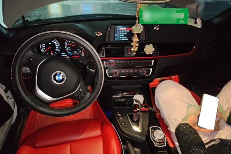 Used BMW 2 Series 2018 220i Convertible Coupe Sports Design Package Center Console