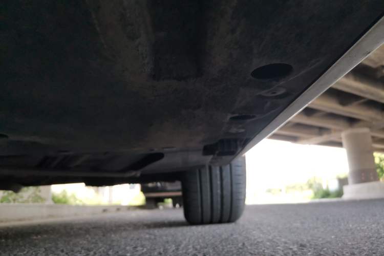 Used BMW 2 Series 2018 220i Sport Design Package Chassis Rear Left