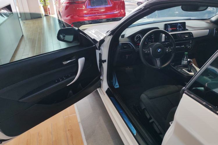 Used BMW 2 Series 2018 225i Convertible Coupe M Sport Edition Driver Seat
