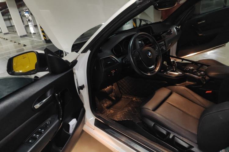 Used BMW 2 Series 2018 220i Convertible Coupe Sports Design Package Driver Seat