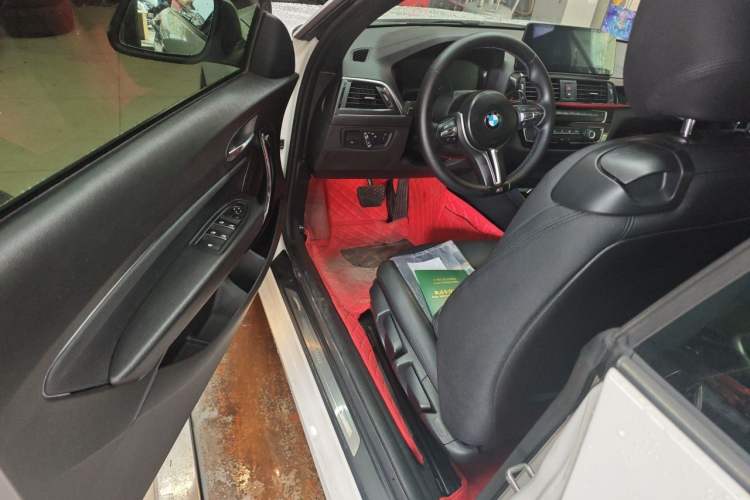 Used BMW 2 Series 2018 220i Convertible Coupe Sports Design Package Driver Seat