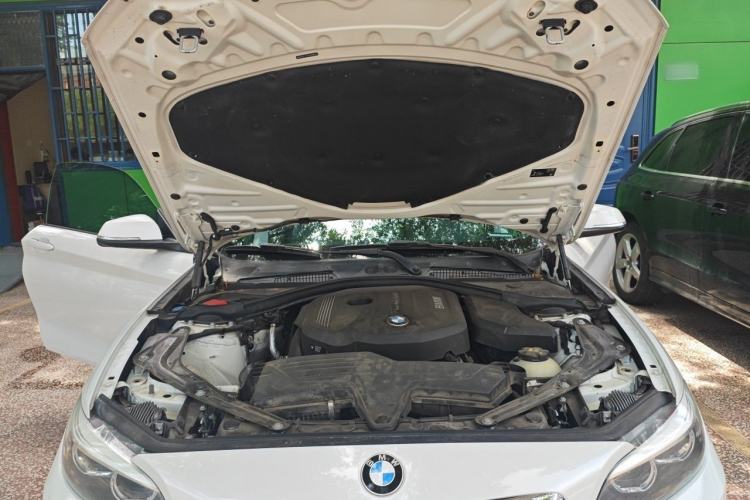 Used BMW 2 Series 2018 220i Convertible Coupe Sports Design Package Engine Bay